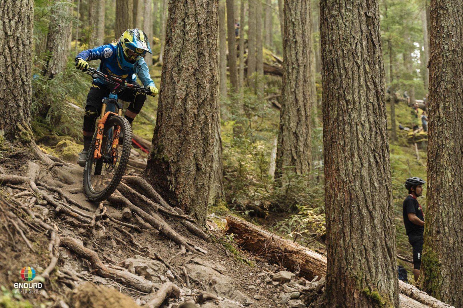 מכה קלה בכנף (האנדורו)…- נוגה כורם מכה קלה בכנף (האנדורו)…- נוגה כורם