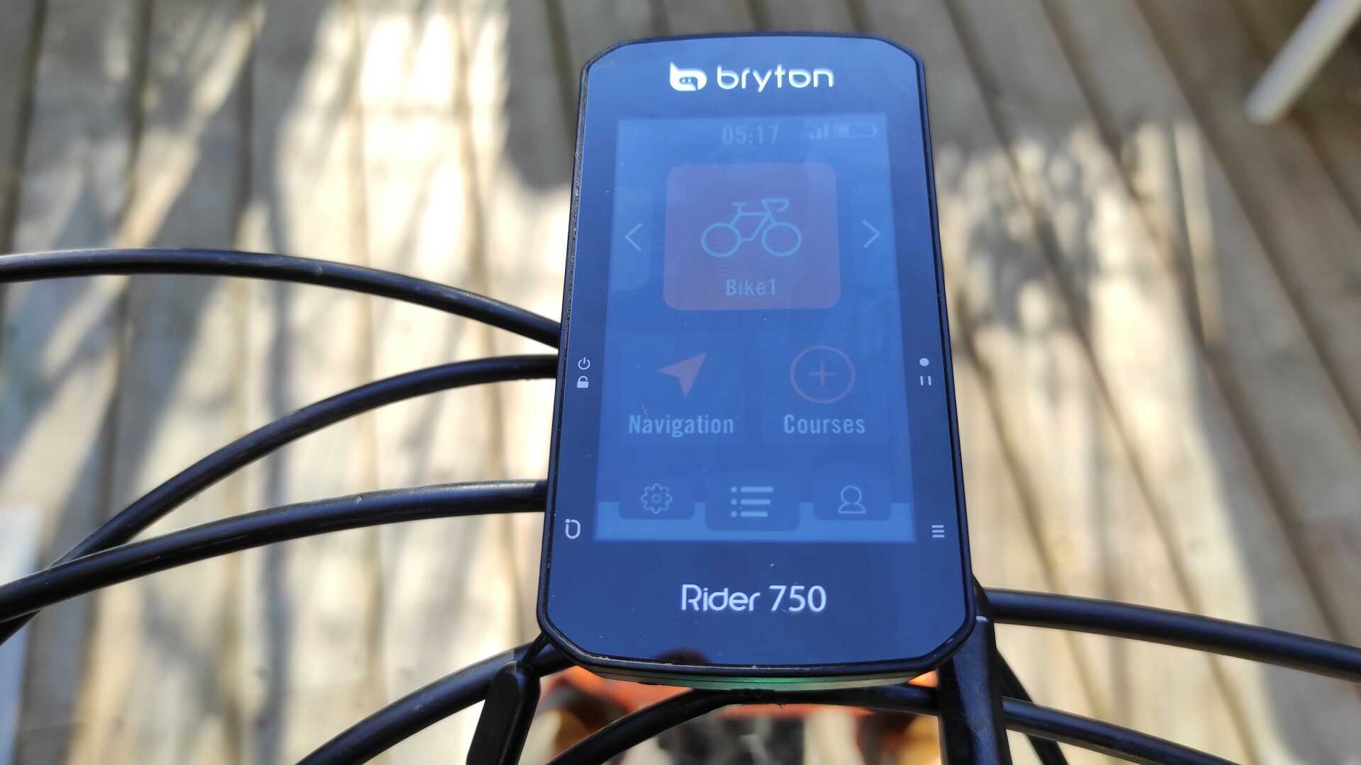 מחשבון רכיבה במבחן- Bryton Rider 750