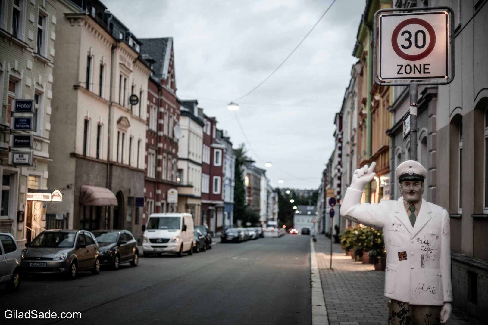 רכיבה ללא גבולות, מסע אתנוגרפי בימים של ריחוק חברתי- פרק ב', גרמניה #1