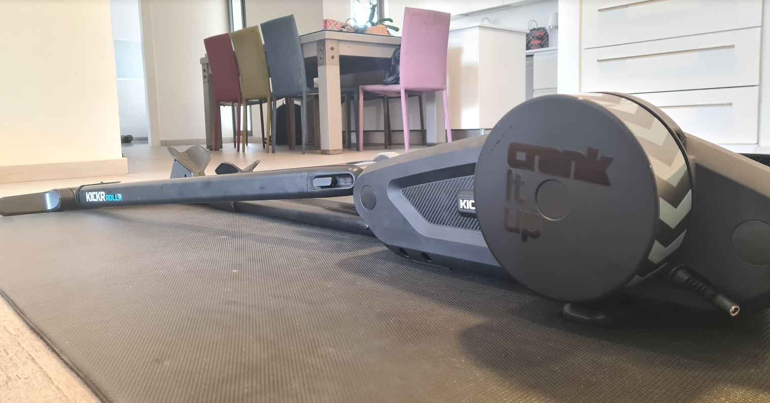 Wahoo Kicker Rollr- רולר חכם בסקירת מבחן Wahoo Kicker Rollr- רולר חכם בסקירת מבחן