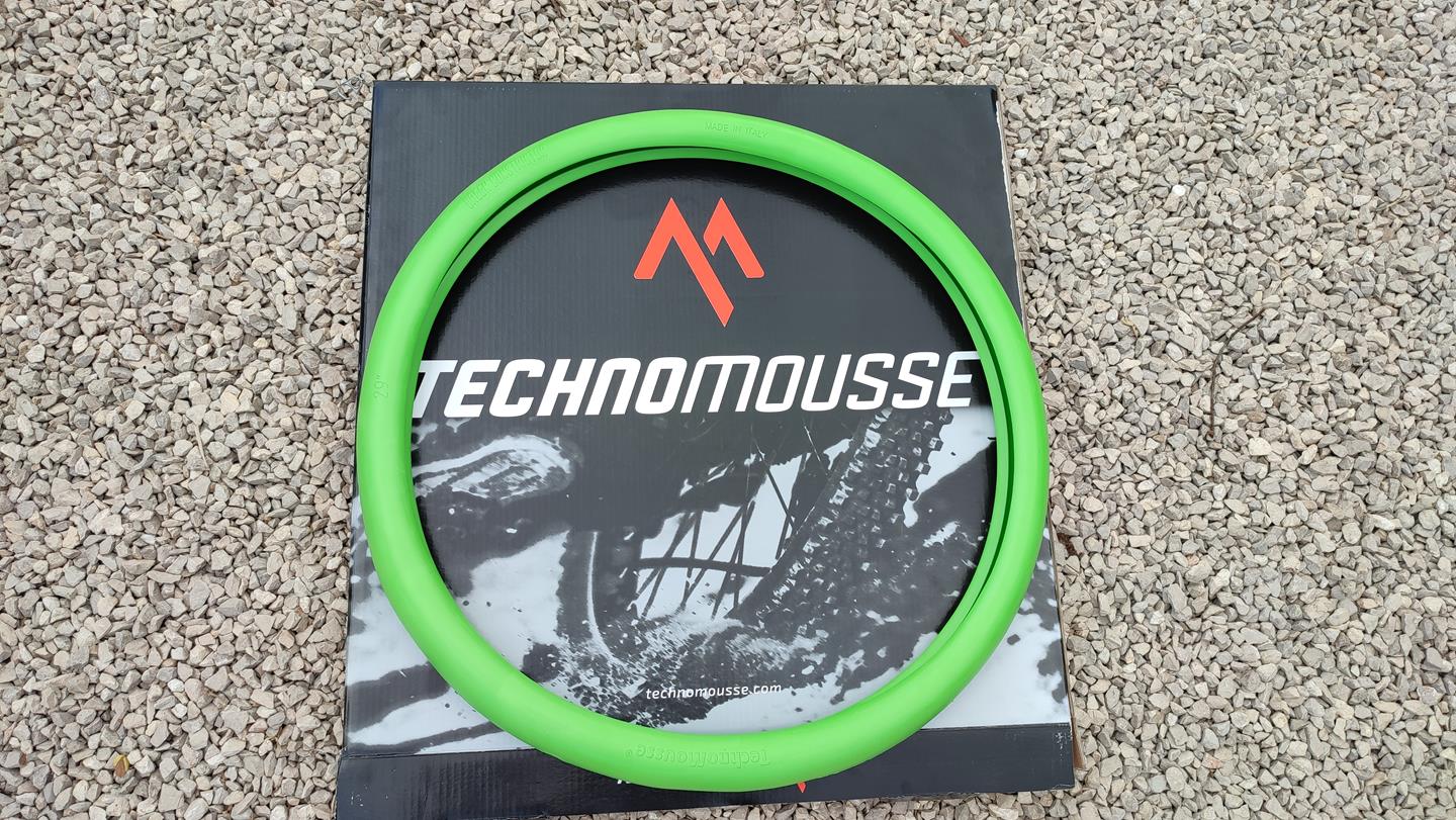 אינסרט במבחן- Technomousse green constrictor
